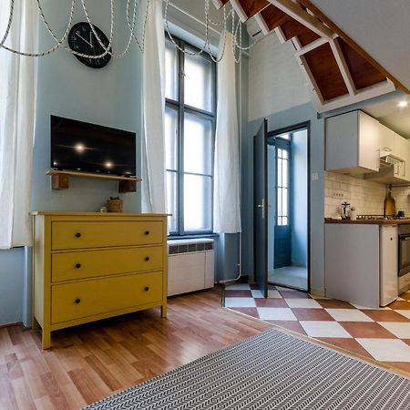 Paulay'S Studio Apartment In The City Center. Budapest Bagian luar foto