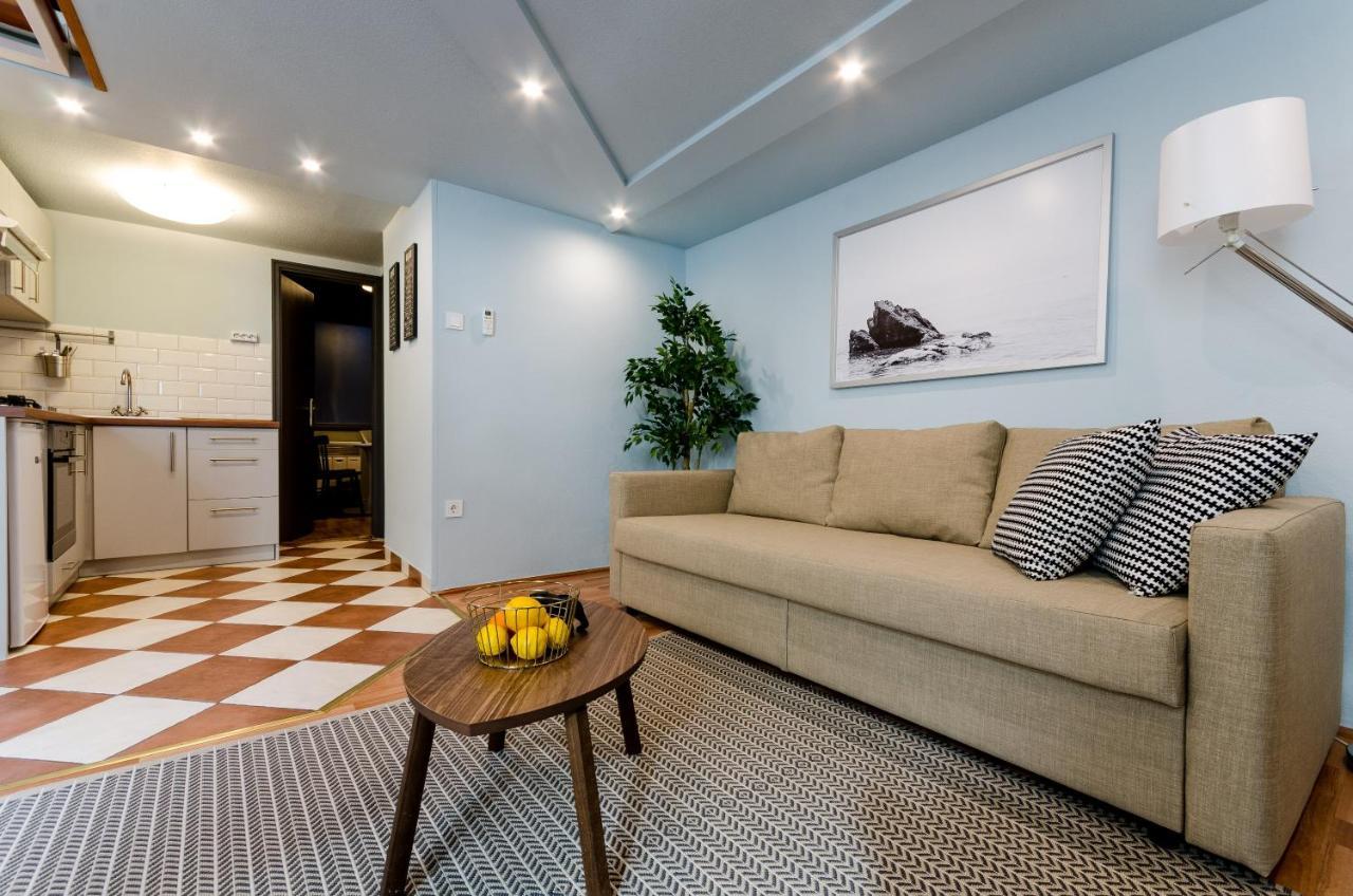 Paulay'S Studio Apartment In The City Center. Budapest Bagian luar foto